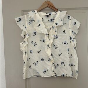 Universal Thread Cream Floral Ruffle Blouse